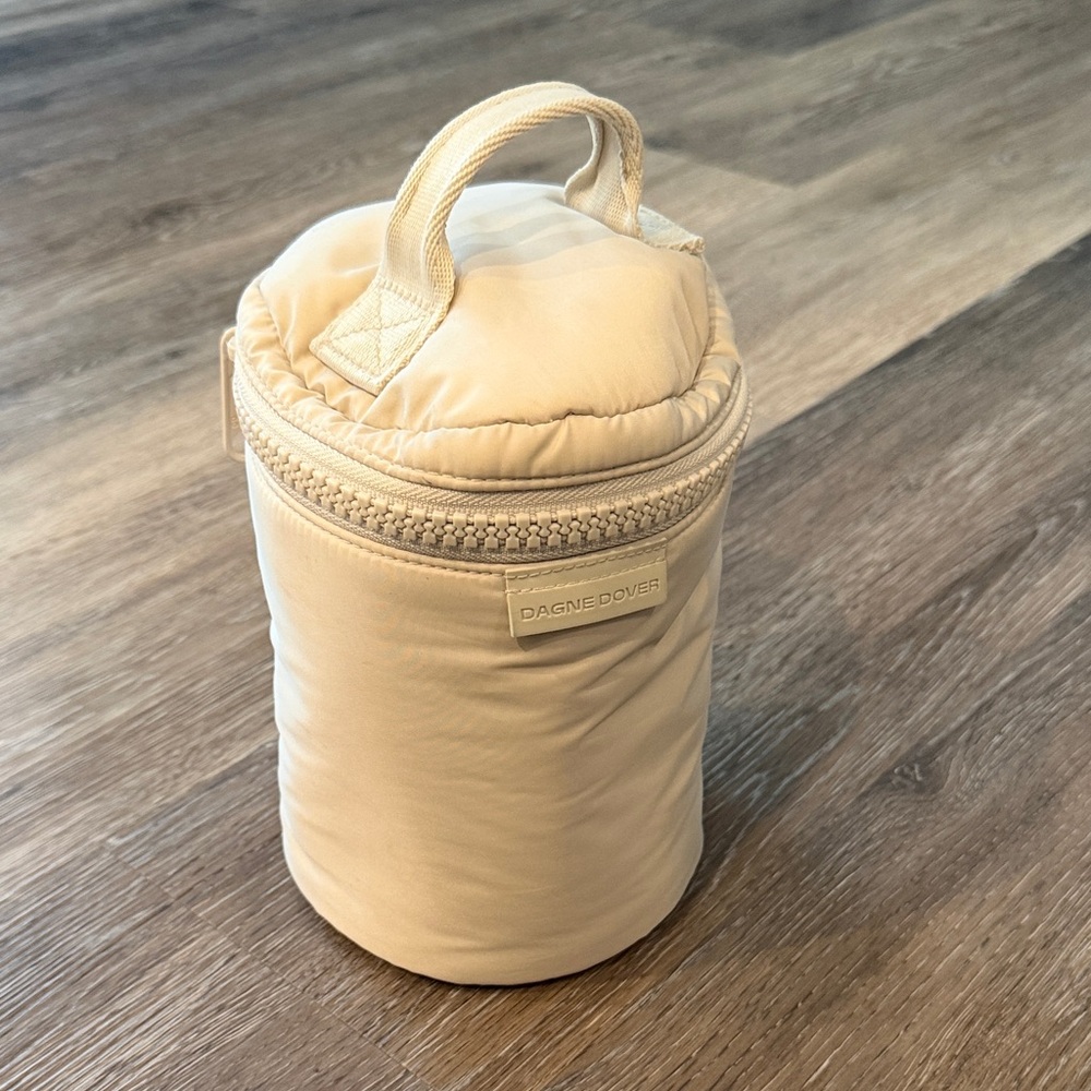 Dagne Dover toiletries bag